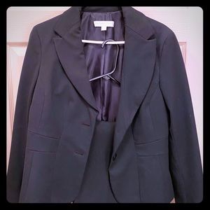 Women’s pant suit